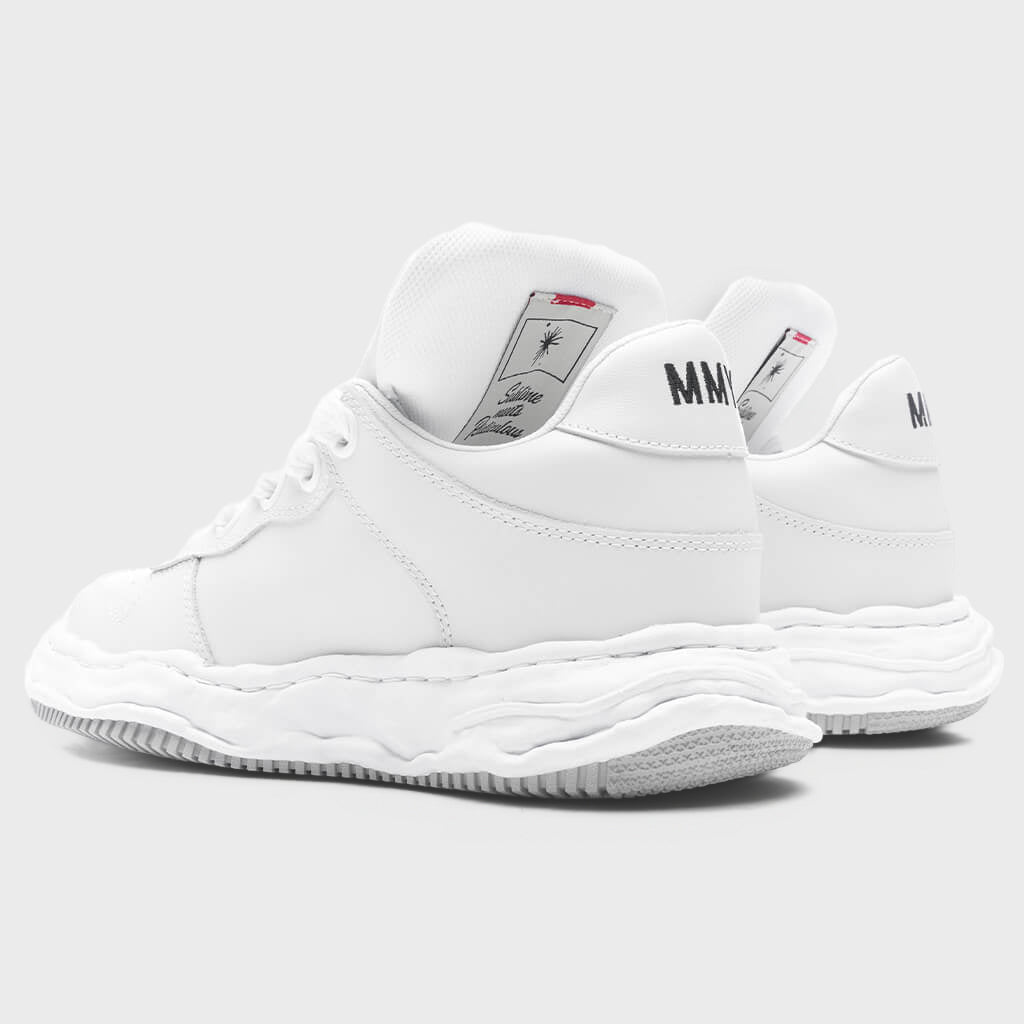 Wayne Low Top Sneakers - White