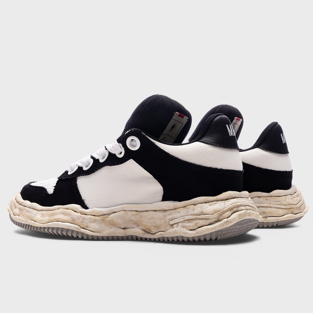 Wayne Puffer Low OG Sole - Black/White