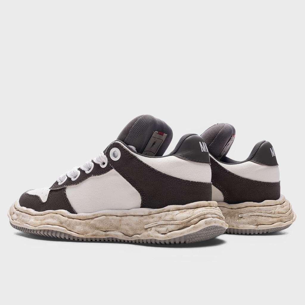 Wayne Puffer Low OG Sole - Grey/White