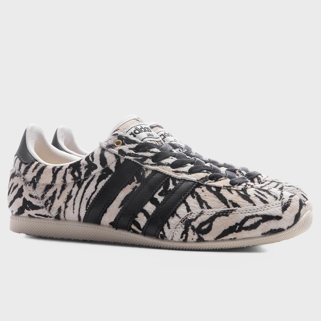 Women's Japan - Off White/Core Black/Core Black