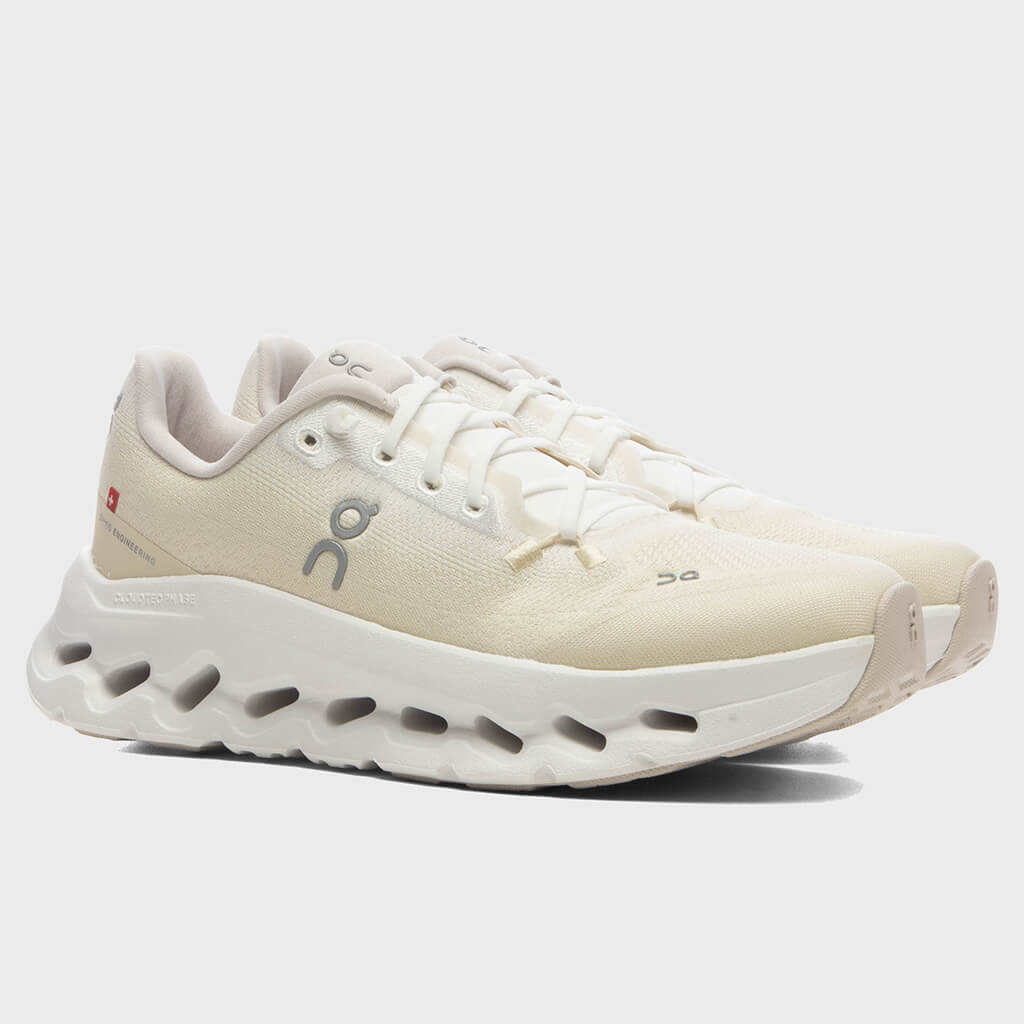 Women's Cloudtilt - White/Bran