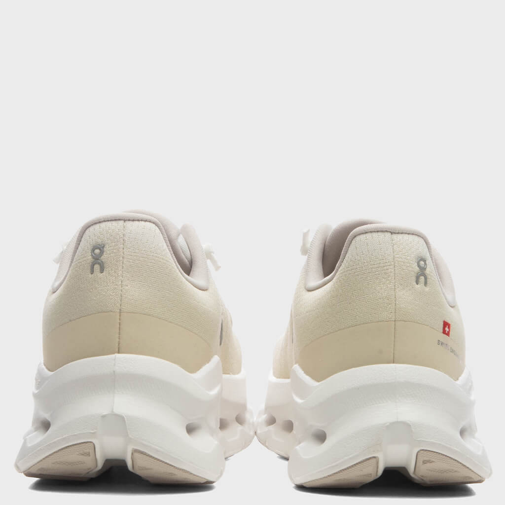 Women's Cloudtilt - White/Bran