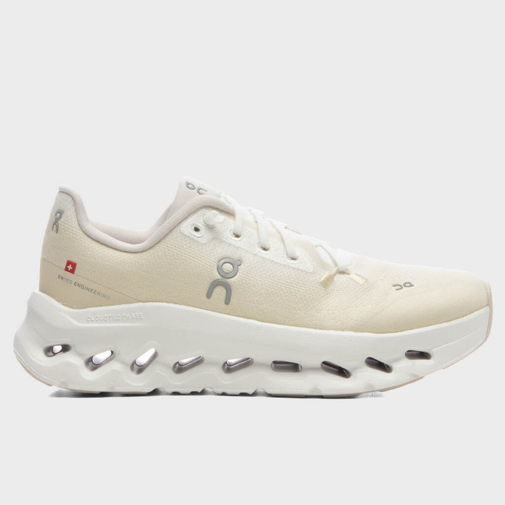 Women's Cloudtilt - White/Bran
