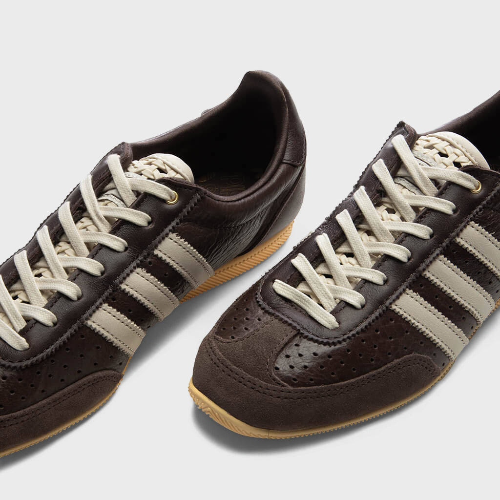 Women's Japan - Brown/Wonder White/Gold Metallic