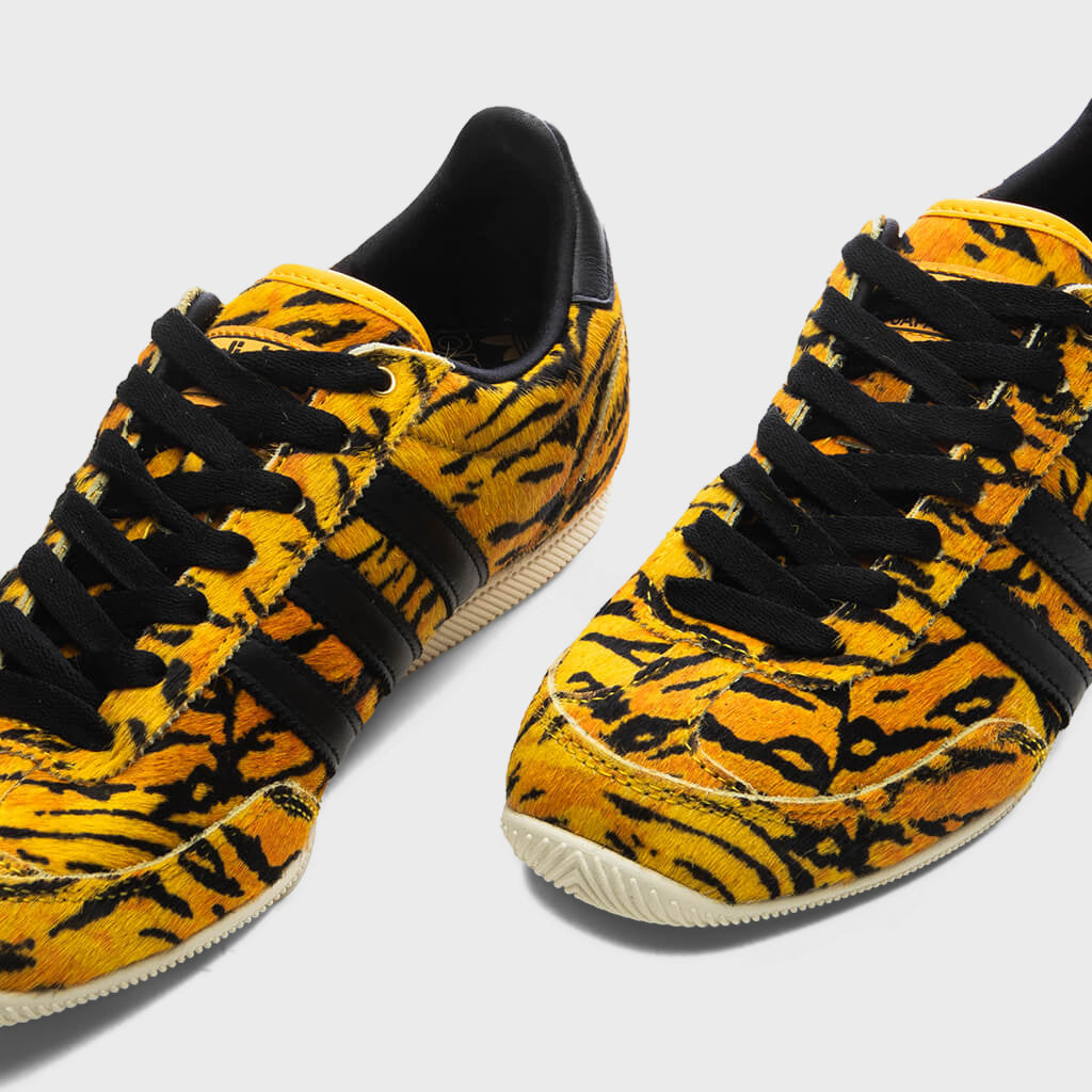 Women's Japan - Yellow/Core Black/Crew Yellow