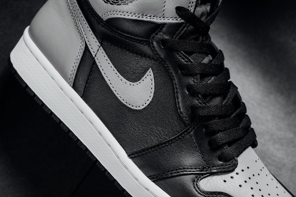 Air Jordan 1 Retro High OG (GS) "Shadow" - Black/Medium Grey-White