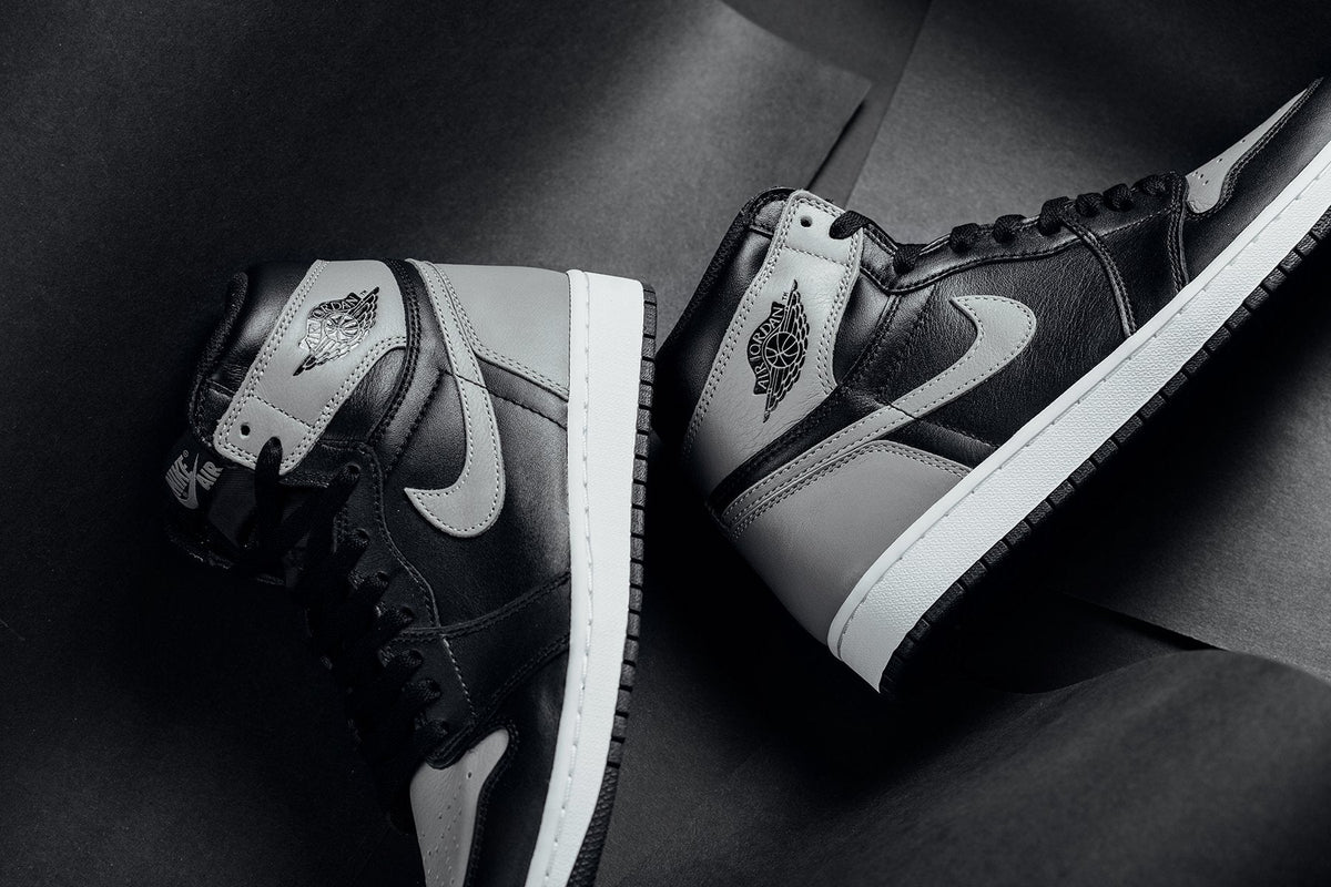 Air Jordan 1 Retro High OG (GS) "Shadow" - Black/Medium Grey-White