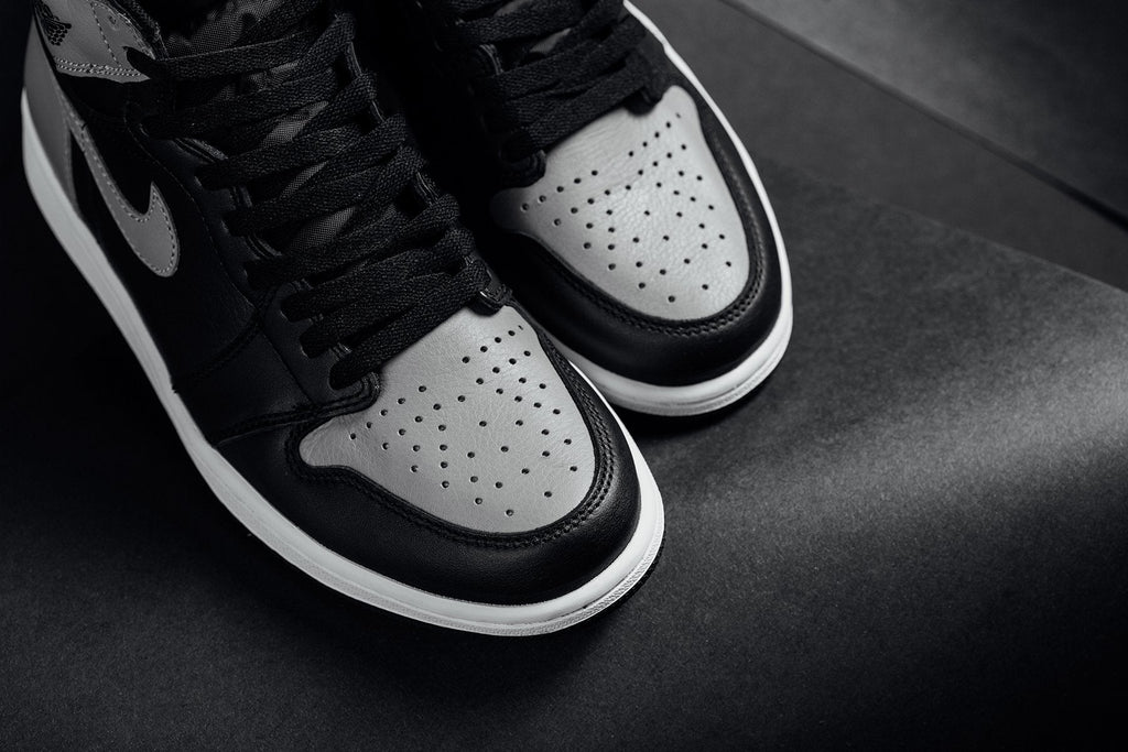 Air Jordan 1 Retro High OG (GS) "Shadow" - Black/Medium Grey-White