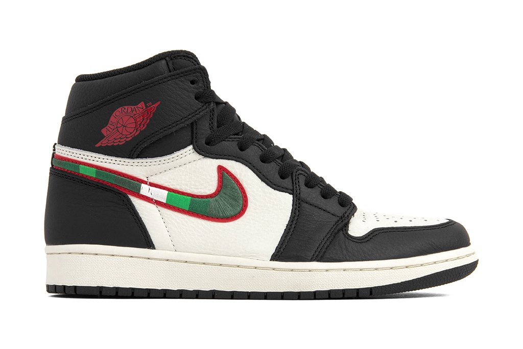 Air Jordan 1 Retro High OG - Black/Varsity Red