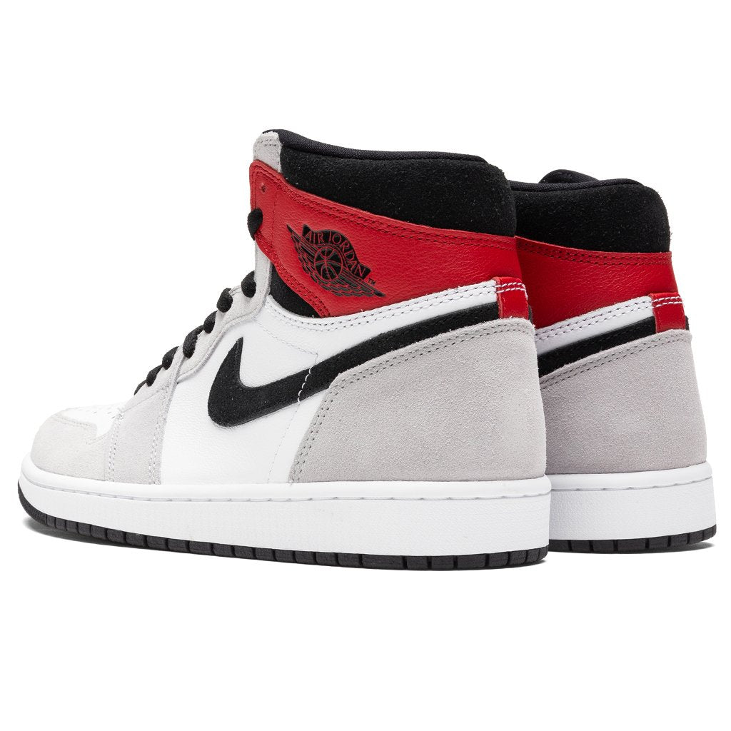 Air Jordan 1 Retro High OG "Light Smoke Grey" - White/Black