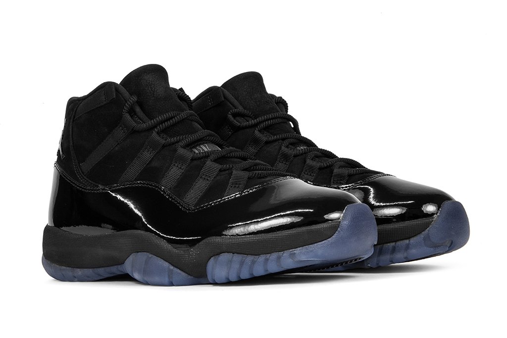 Air Jordan 11 Retro 'Cap and Gown' - Black/Black