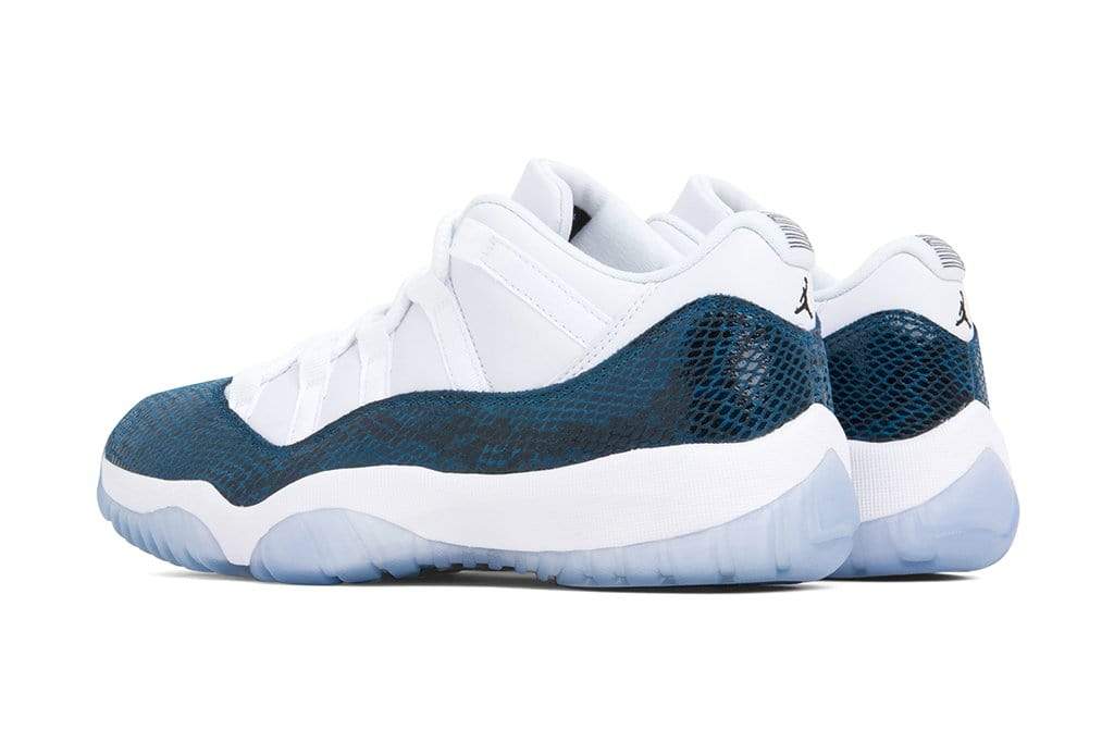 Air Jordan 11 Retro Low LE "Blue Snakeskin" - White/Black/Navy