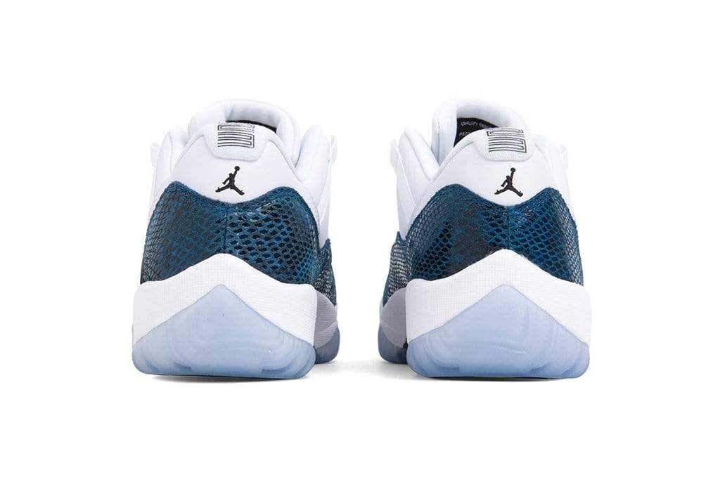 Air Jordan 11 Retro Low LE "Blue Snakeskin" - White/Black/Navy