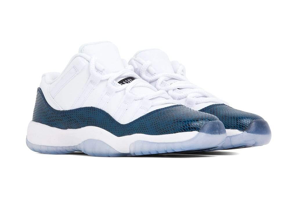 Air Jordan 11 Retro Low LE (GS) "Blue Snakeskin" - White/Black/Navy