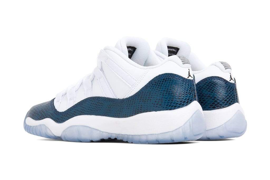 Air Jordan 11 Retro Low LE (GS) "Blue Snakeskin" - White/Black/Navy