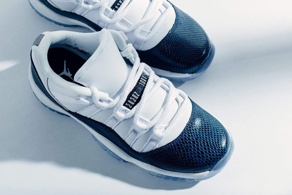Air Jordan 11 Retro Low LE (GS) "Blue Snakeskin" - White/Black/Navy