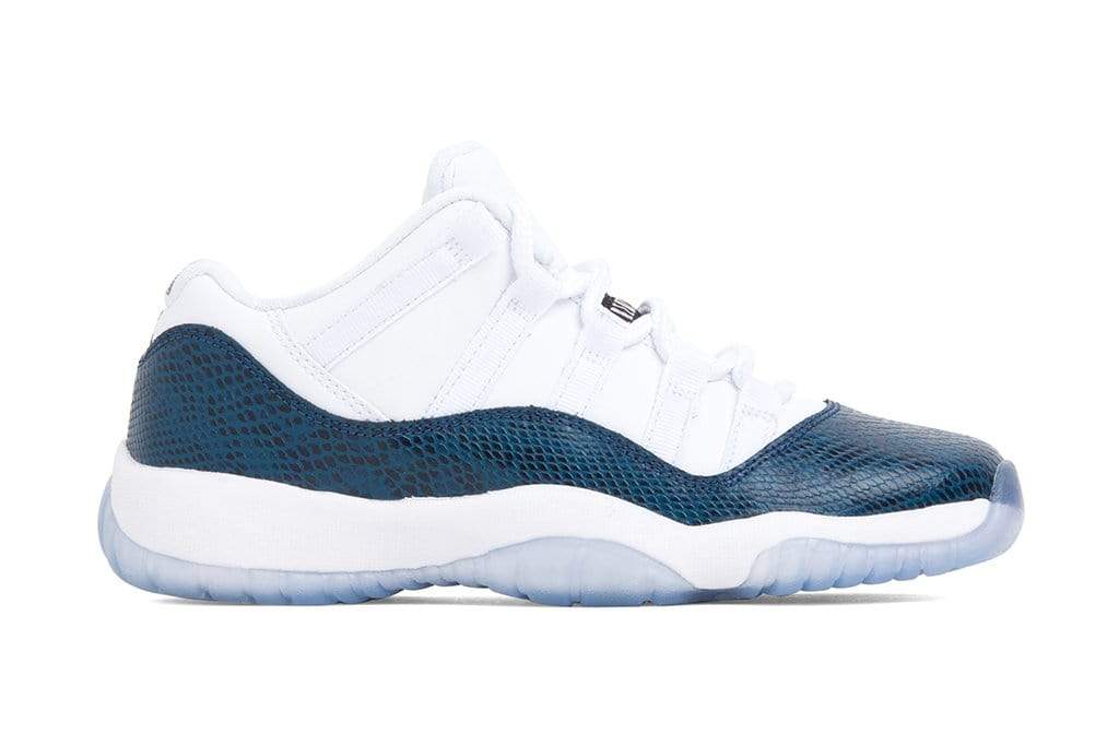Air Jordan 11 Retro Low LE (GS) "Blue Snakeskin" - White/Black/Navy