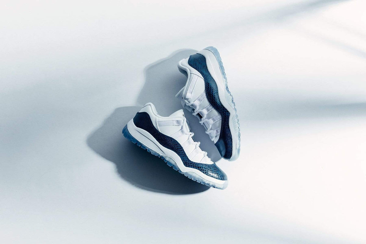 Air Jordan 11 Retro Low LE (PS) "Blue Snakeskin" - White/Black/Navy
