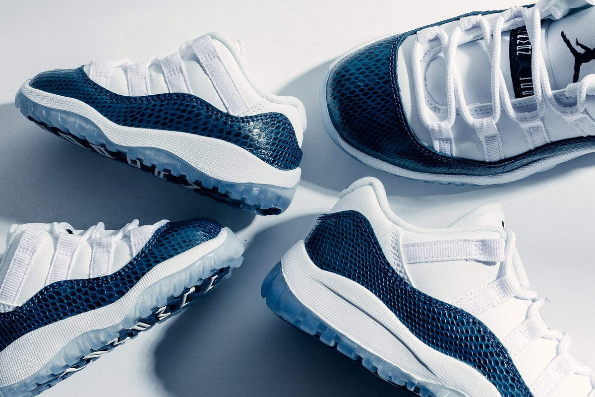 Air Jordan 11 Retro Low LE (PS) "Blue Snakeskin" - White/Black/Navy