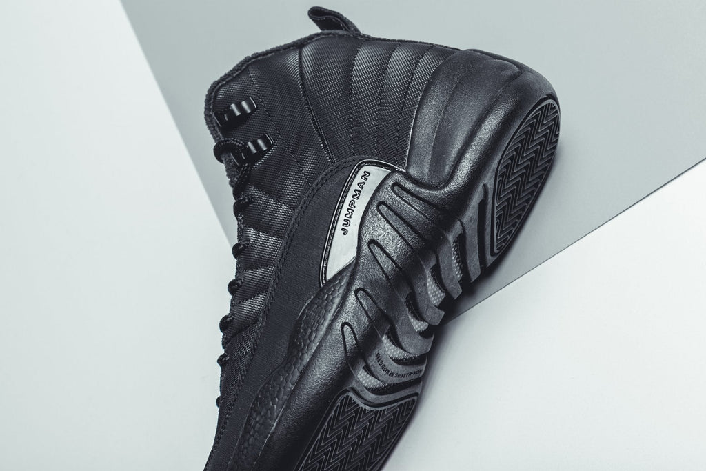 Air Jordan 12 Retro Winter Youth - Black/Black/Anthracite