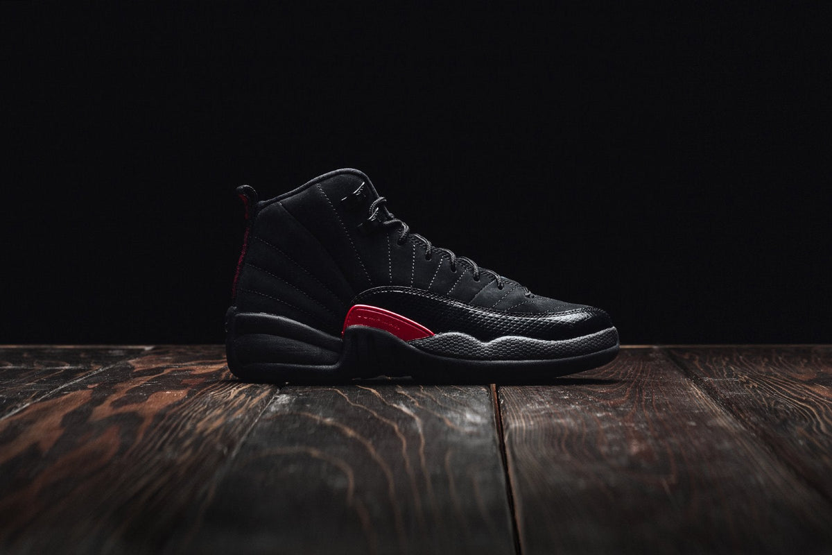Air Jordan 12 Retro Youth - Black/Dark Grey/Rush Pink