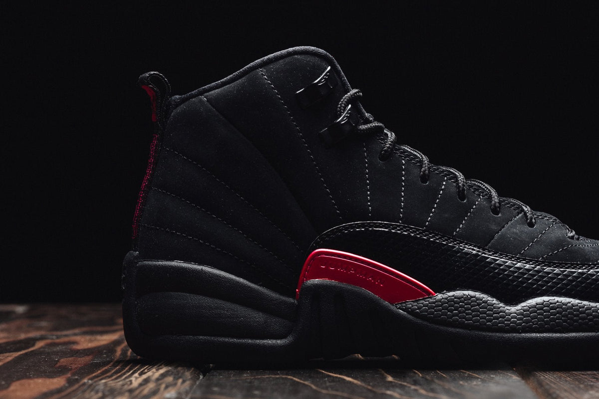 Air Jordan 12 Retro Youth - Black/Dark Grey/Rush Pink