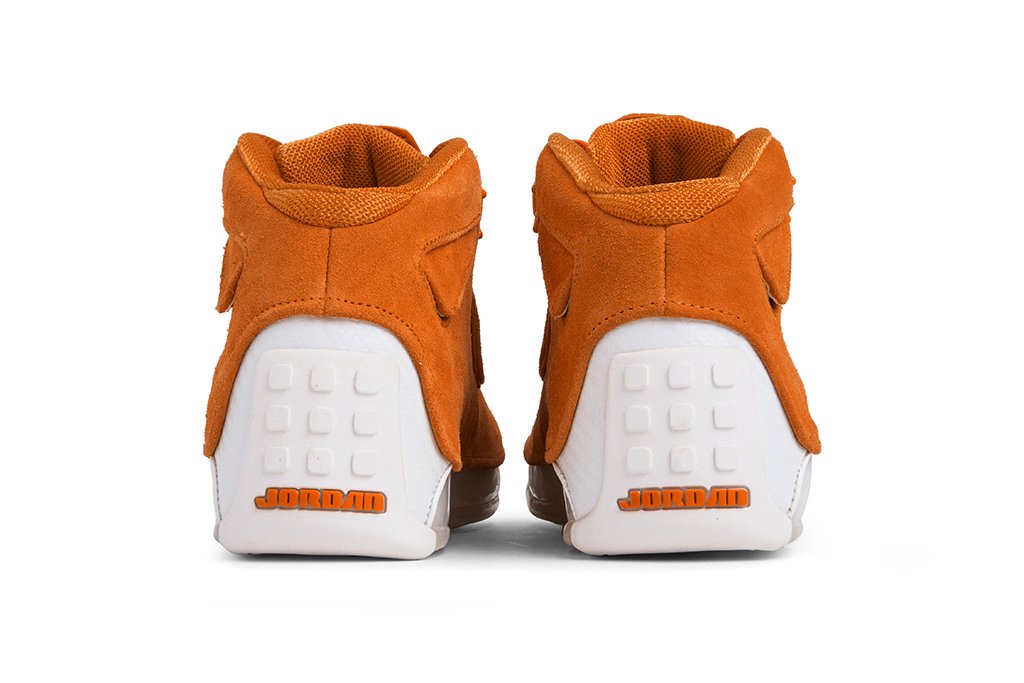 Air Jordan 18 Retro - Campfire Orange/Sail
