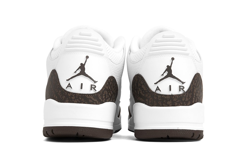 Air Jordan 3 Retro 'Mocha' - White/Chrome/Dark Mocha