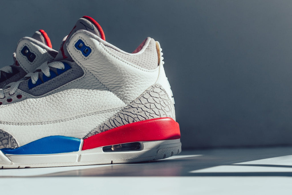 Air 3 Retro (GS) 'Charity Game' - Sail/Sport Royal-Fire Red
