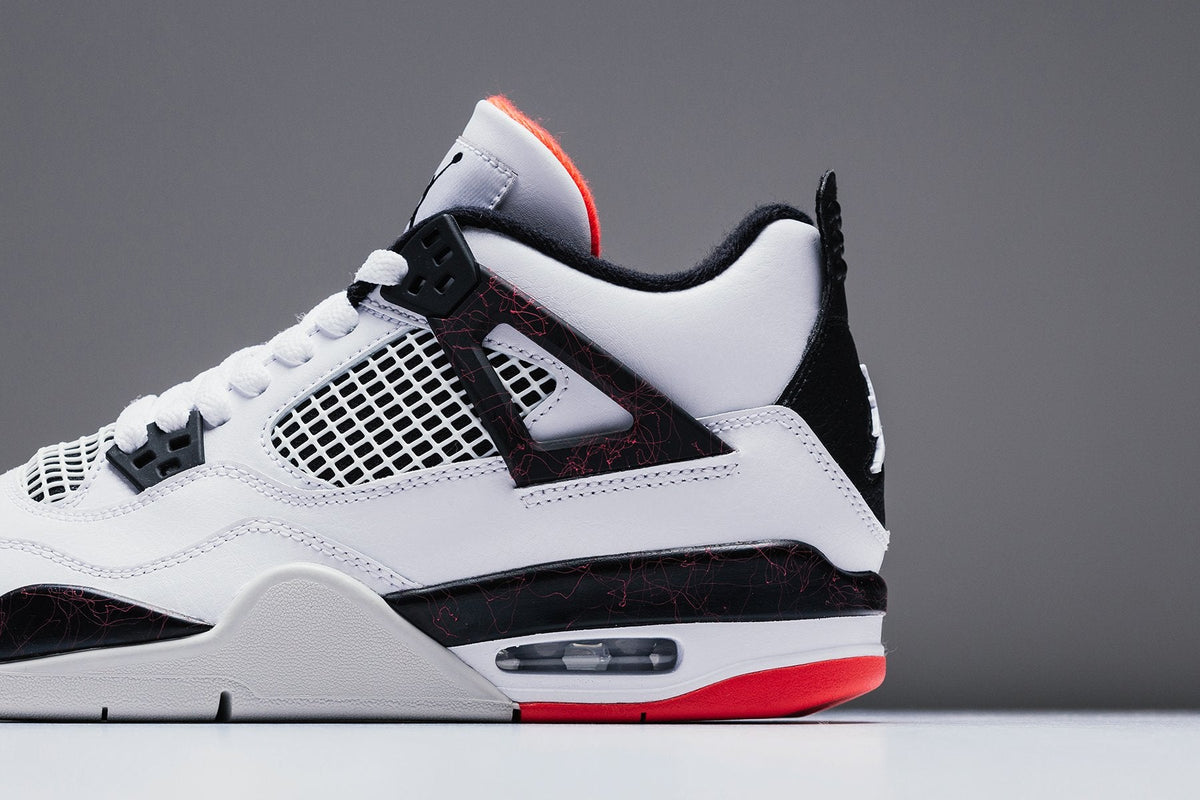 Air Jordan 4 Retro (GS) - White/Bright Crimson