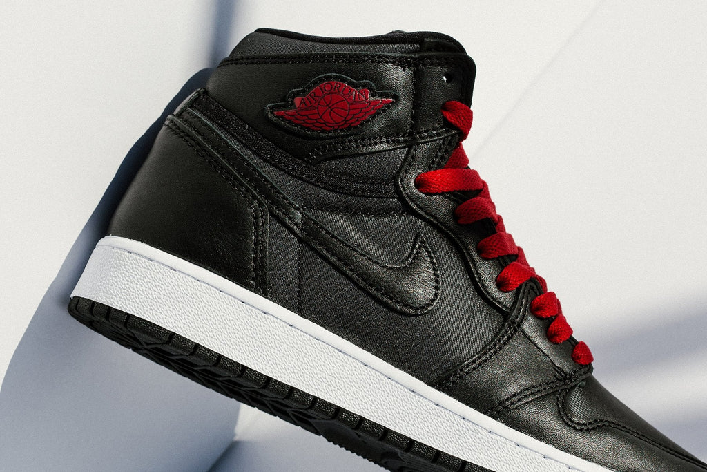 Air Jordan 1 Retro High OG (GS) “Black Satin” - Metallic Silver/Gym Red/White