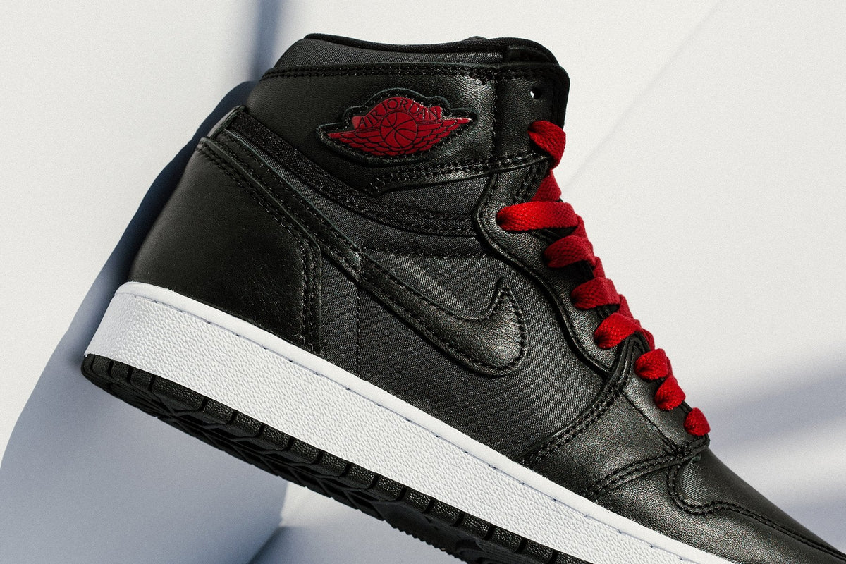 Air Jordan 1 Retro High OG (GS) “Black Satin” - Metallic Silver/Gym Red/White