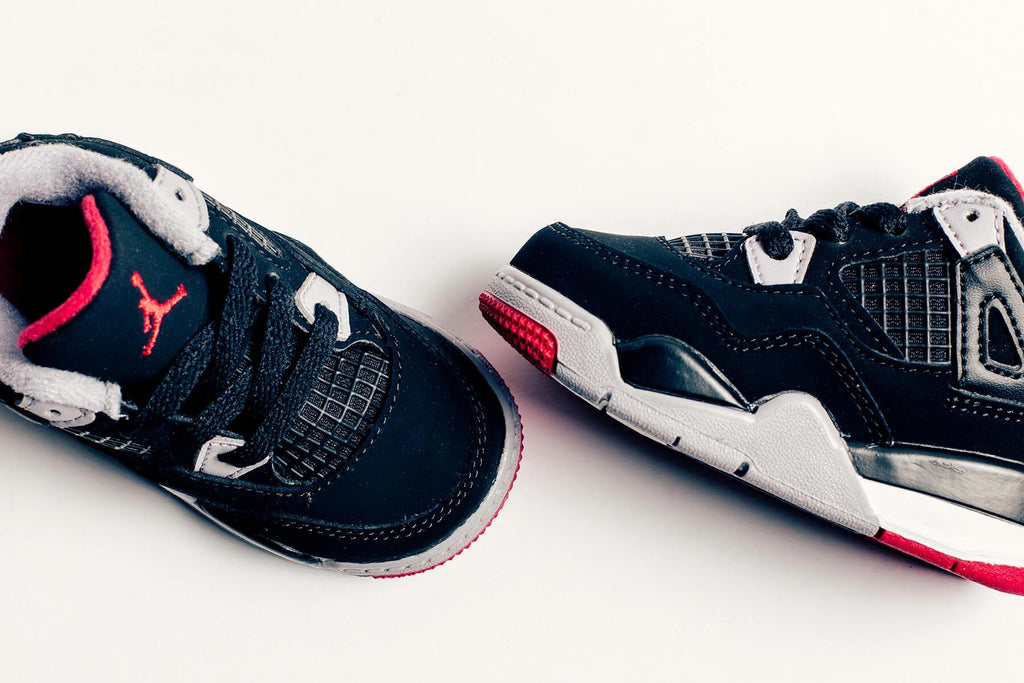 Air Jordan 4 Retro (TD) "Bred" - Black/Fire Red-Cement Grey