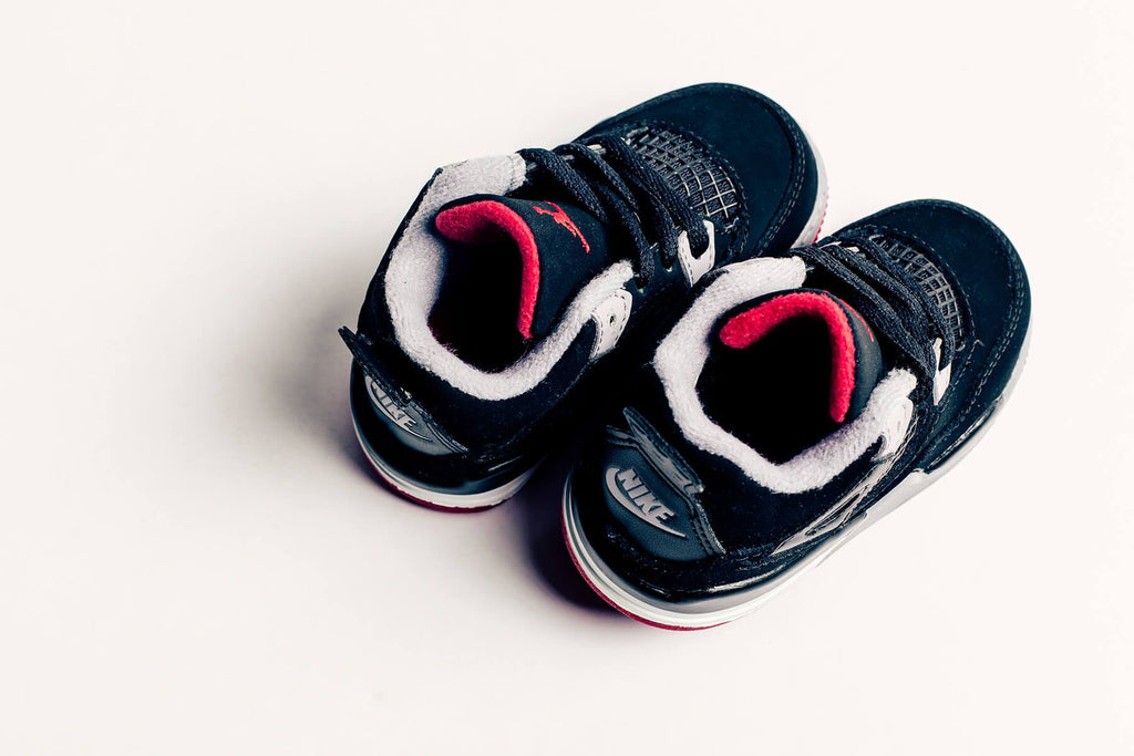 Air Jordan 4 Retro (TD) "Bred" - Black/Fire Red-Cement Grey