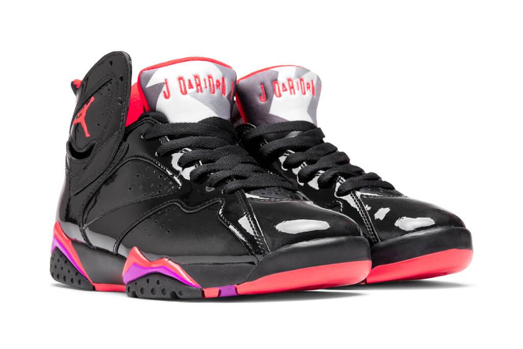 Women's Air Retro 7 - Black/Bright Crimson/Anthracite