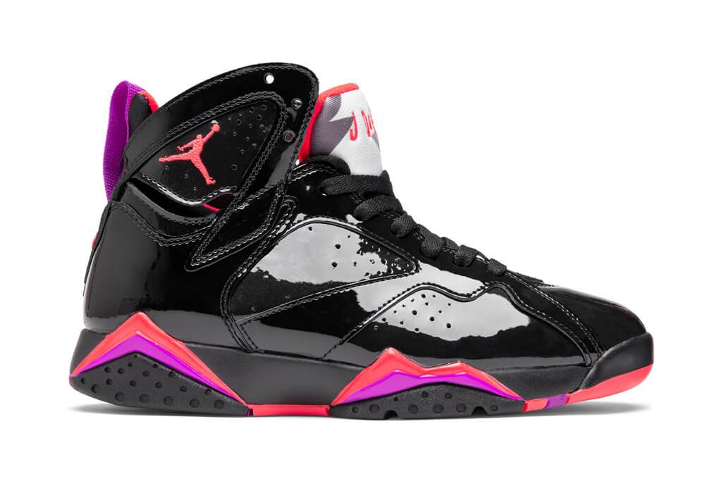 Women's Air Retro 7 - Black/Bright Crimson/Anthracite