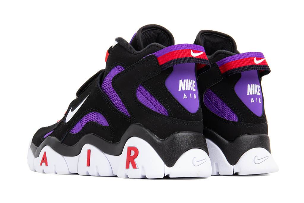 Nike Air Barrage Mid QS - Black/Cyber/Fir