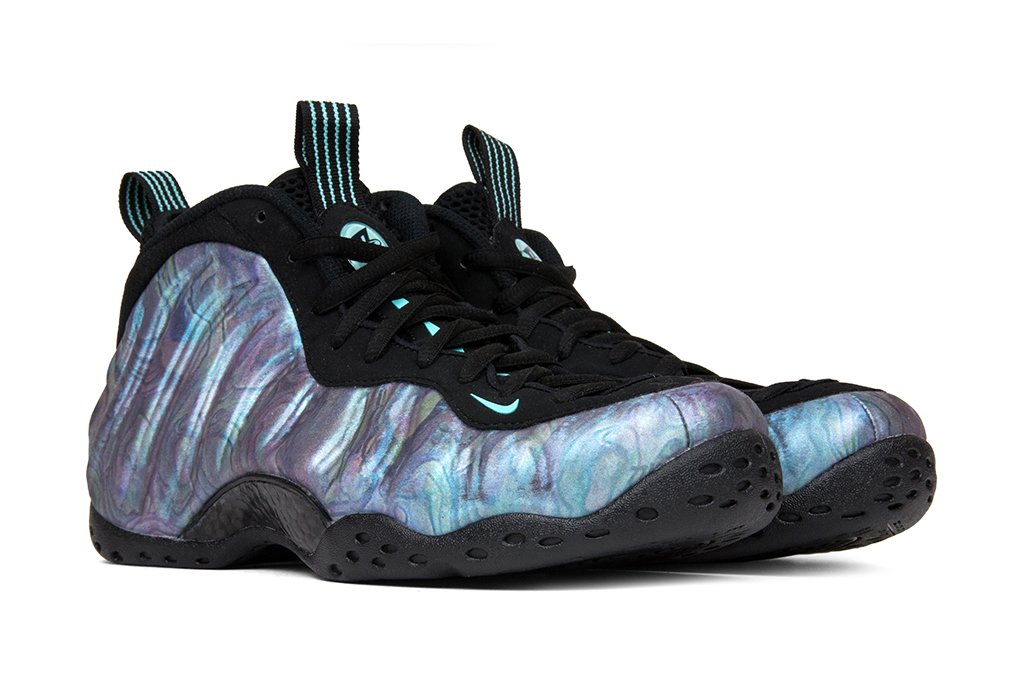 Nike Air Foamposite One 'Abalone' - Black/Aurora Green