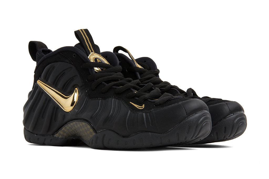 Nike Air Foamposite Pro - Black/Metallic Gold