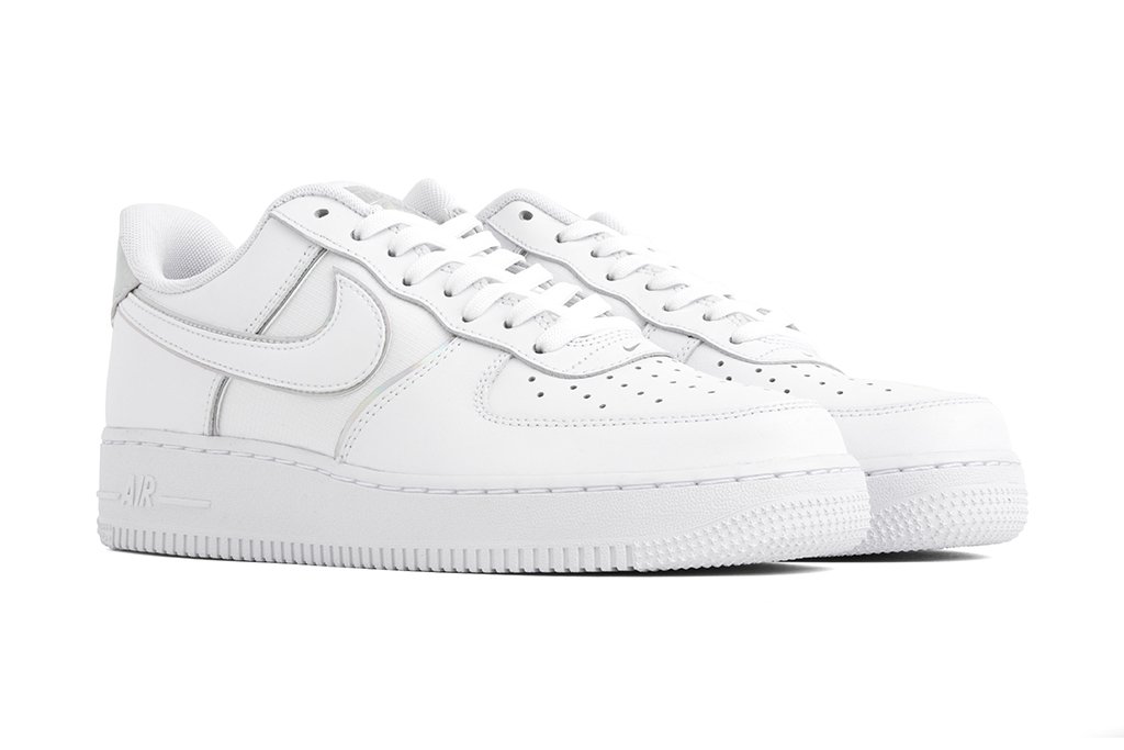 Nike Air Force 1 '07 LV8 4 - White/White-White