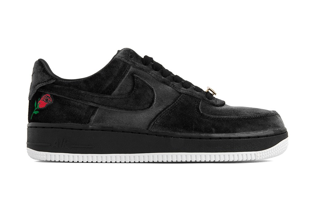 Nike Air Force 1 '07 QS - Black/Black/White
