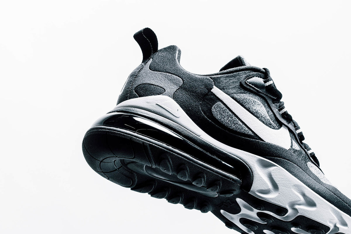 Air Max 270 React - Black/Vast Grey/Off Noir