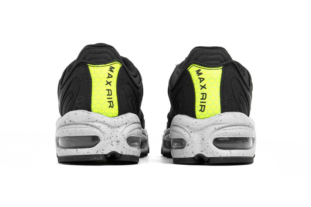 Air Max Tailwind IV SP - Black/Wolf Grey/Volt