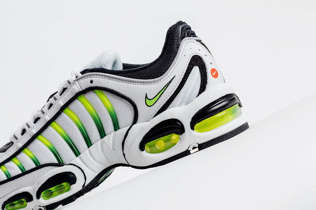 Air Max Tailwind IV "White Volt" - White/Volt
