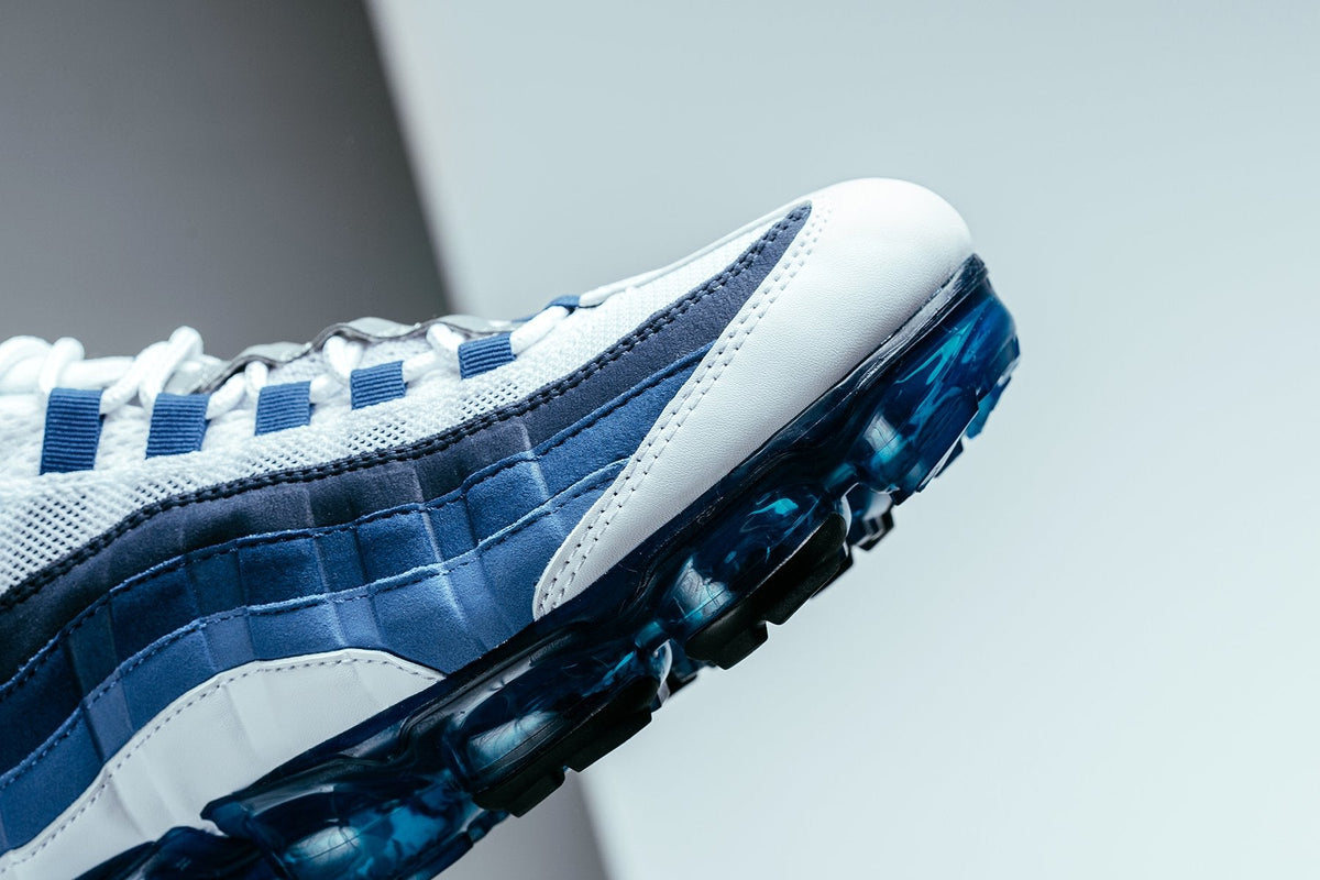 Air VaporMax 95 - White/French Blue/Lake Blue