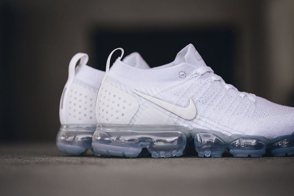 Air VaporMax Flyknit 2 - White/Pure Platinum