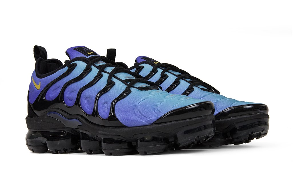 Air VaporMax Plus - Black/Chamois-Hyper Blue/Sky Blue