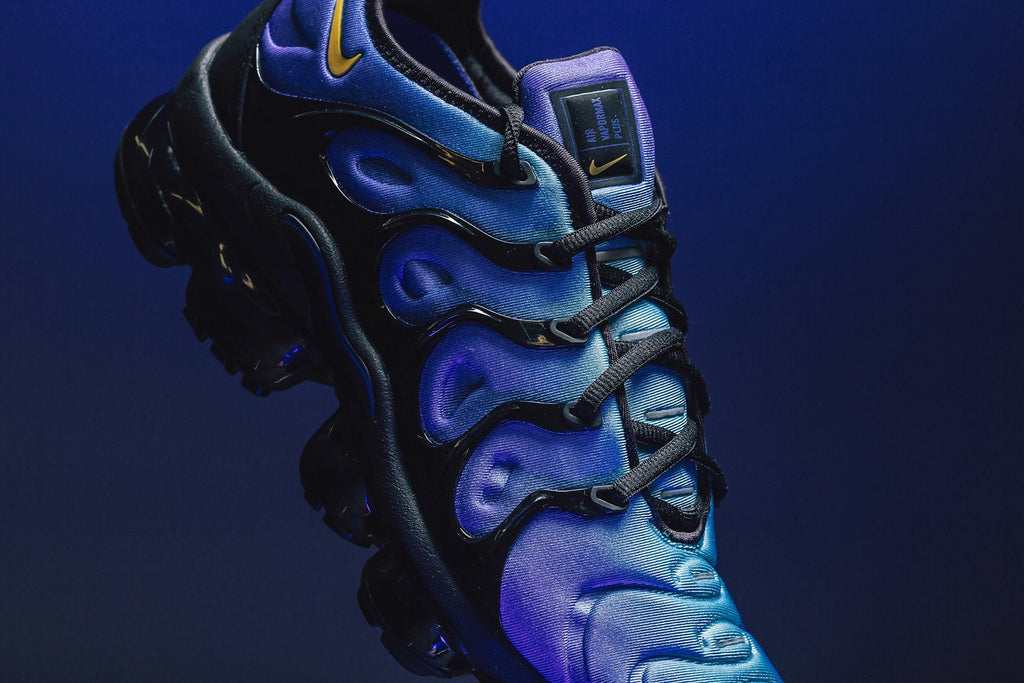 Air VaporMax Plus - Black/Chamois-Hyper Blue/Sky Blue