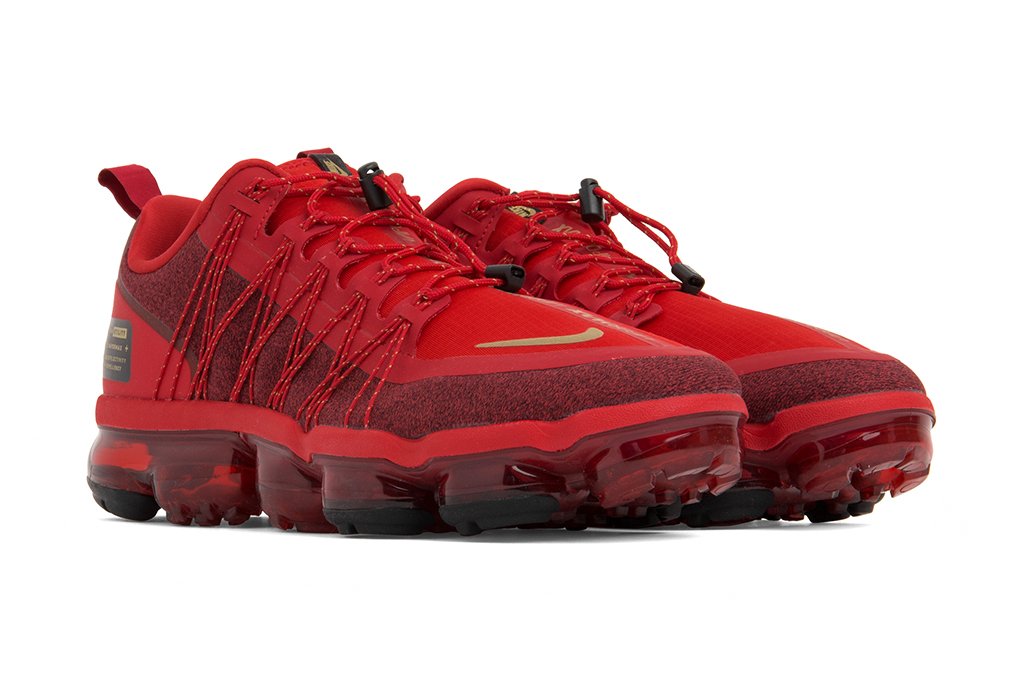 Air VaporMax Run Utility CNY - University Red/Metallic Gold