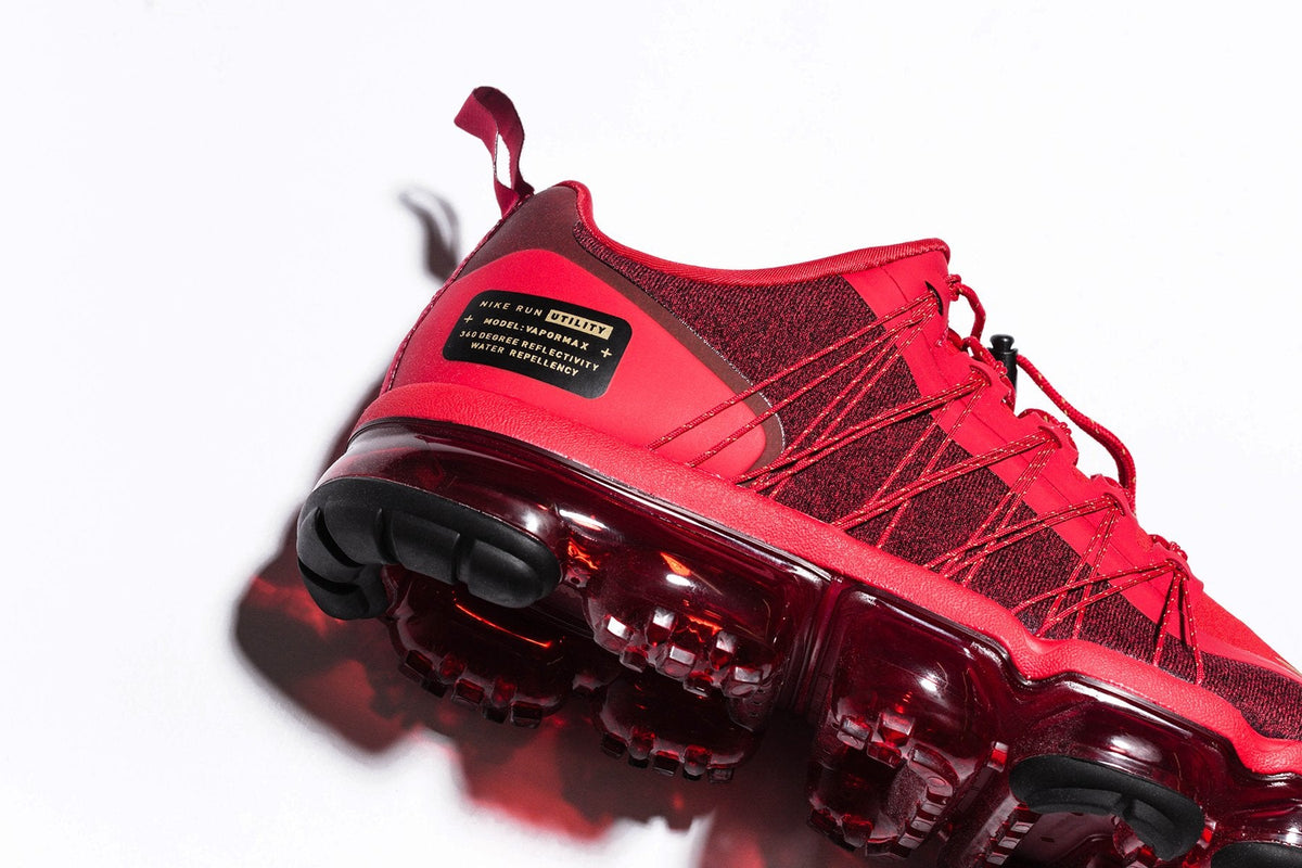 Air VaporMax Run Utility CNY - University Red/Metallic Gold